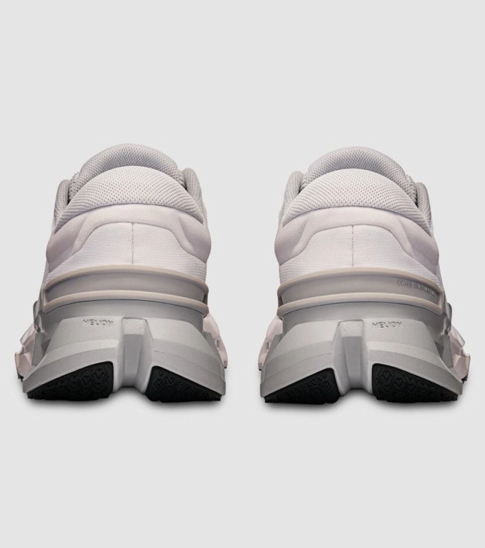 ON CloudFlyer 5 - Womens